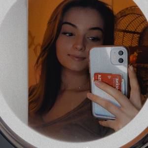 Meet your Posher, Sophia